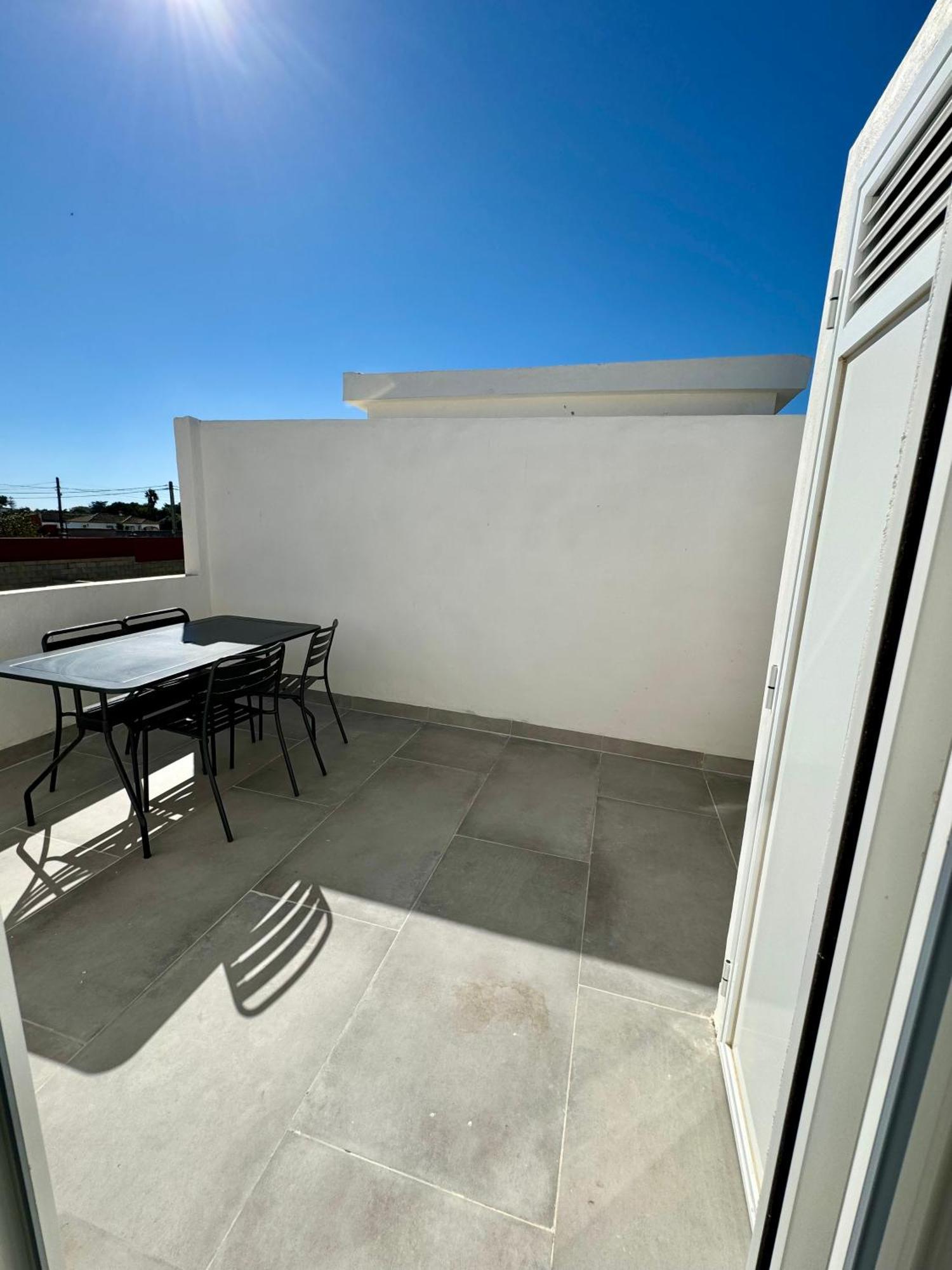 Apartamentos Munoz Fornell 2 Chiclana de la Frontera Exterior photo